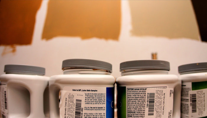plastic paint cans with lids