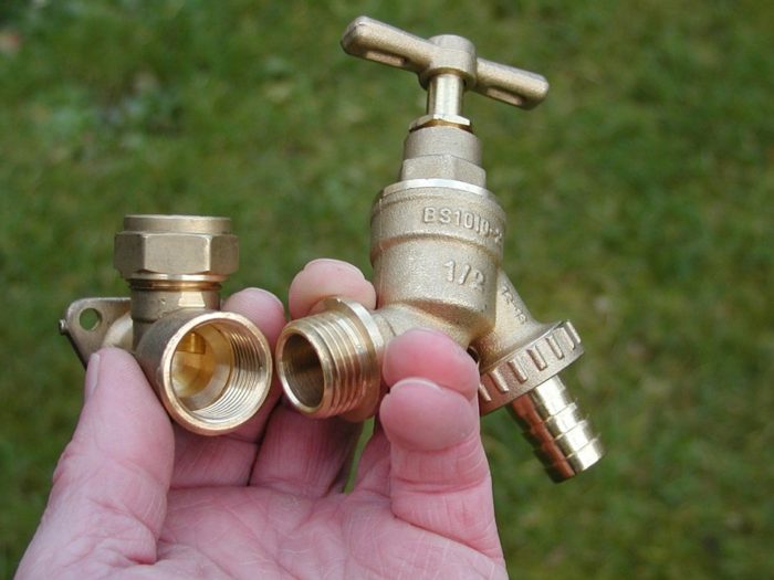 hardware for outdoor faucets avoiding water waste