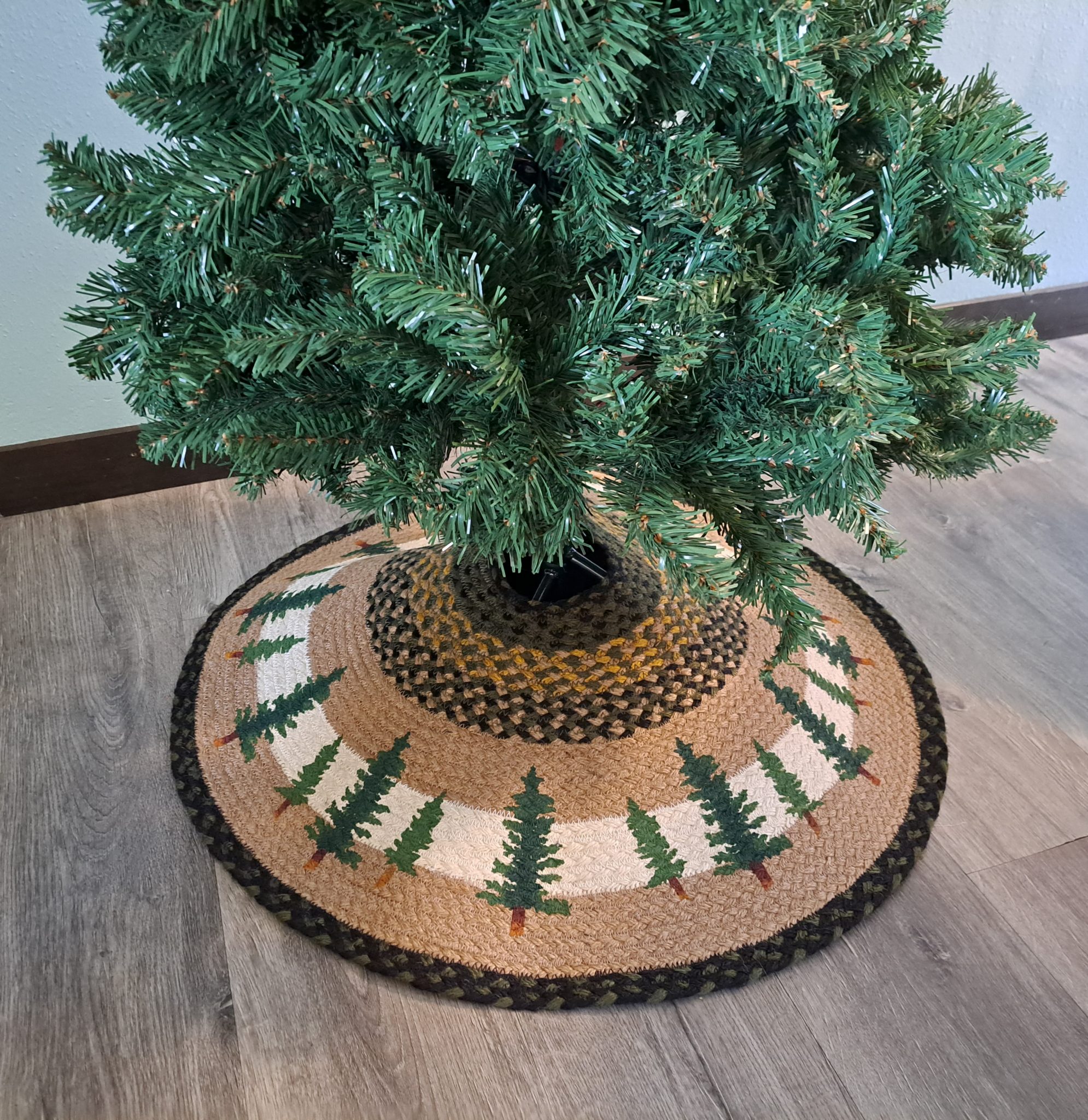 Jute Christmas Tree Skirt 