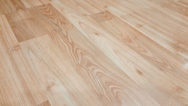 light color wood laminate flooring
